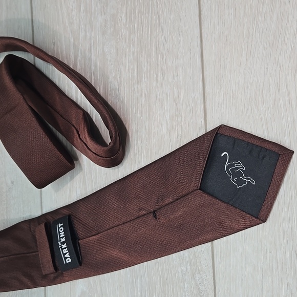 The Dark Knot Mens Elegant Brown Ties - Picture 3 of 4